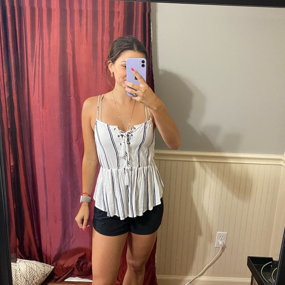 LA HEARTS LACE UP TOP